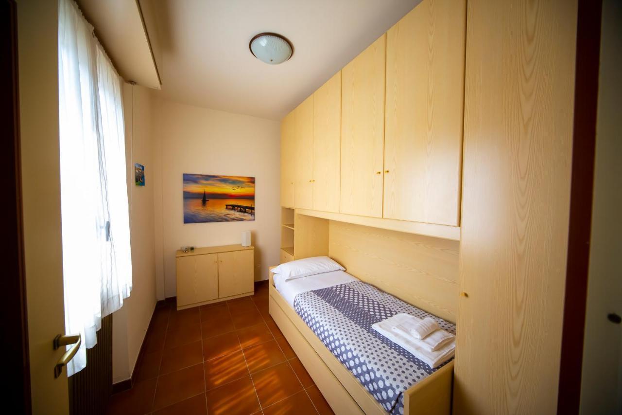 Apartamento La Casa Di Vittoria San Lorenzo al Mare Exterior foto