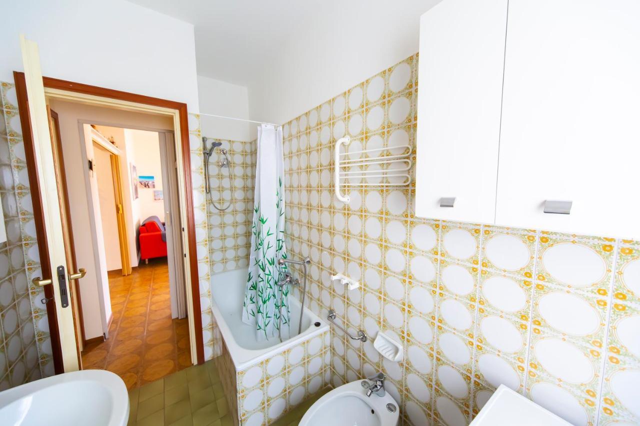 Apartamento La Casa Di Vittoria San Lorenzo al Mare Exterior foto