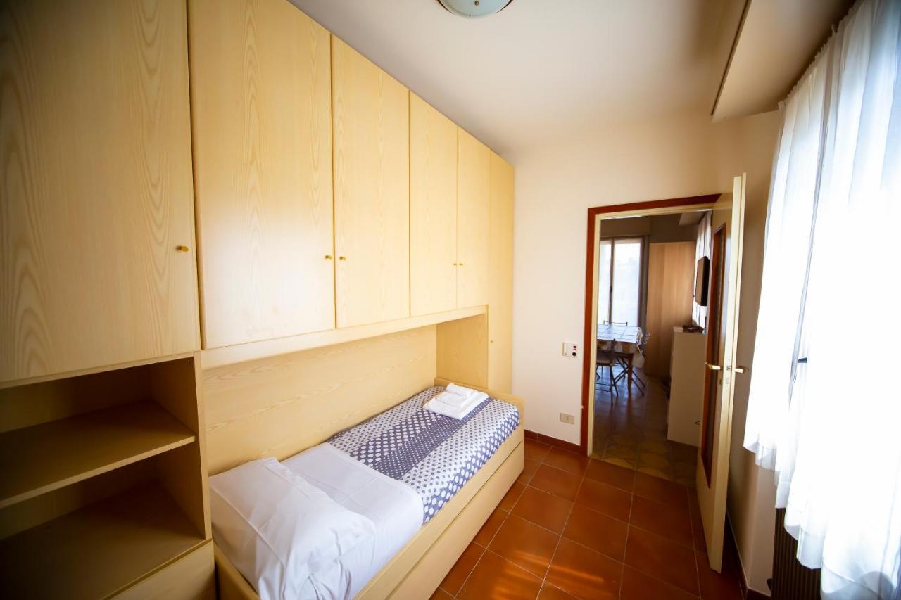 Apartamento La Casa Di Vittoria San Lorenzo al Mare Exterior foto