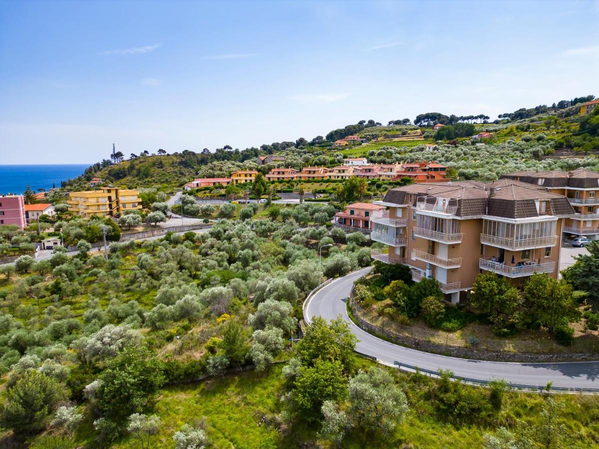 Apartamento La Casa Di Vittoria San Lorenzo al Mare Exterior foto